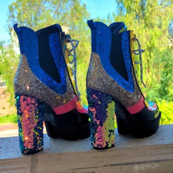 An Understatement ✨🌈 - Picture 2 of 5